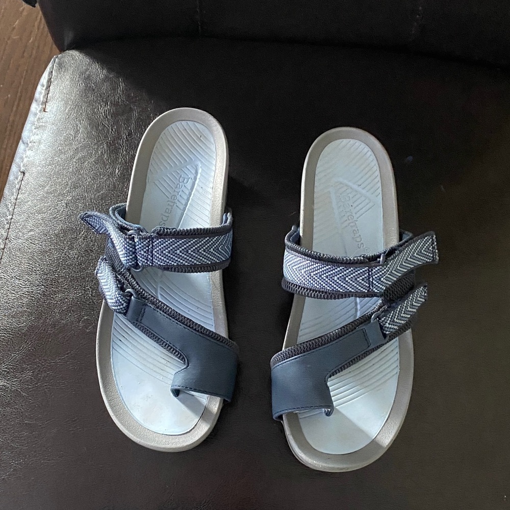 Bare trap sandal